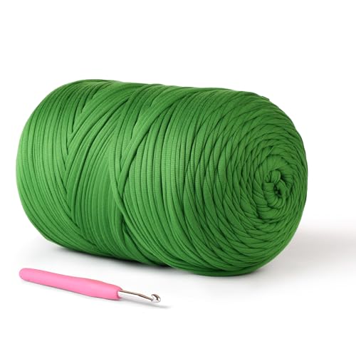 Image of (800g /228yds) T Shirt Yarn, Soft Tshirt Crochet Yarn for Crafts and DIY Knitting Crocheting Cloth /Bag /Basket /Coaster, 100% Polyeste Elastic Fabric Chunky Thick Yarns for Crocheting (Grass Green)