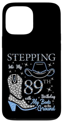 89�΂̒a�����Ƀu�[�c��n�ʂɏ悹�đ��𓥂ݓ���� �X�}�z�P�[�X iPhone 13 Pro Max �p