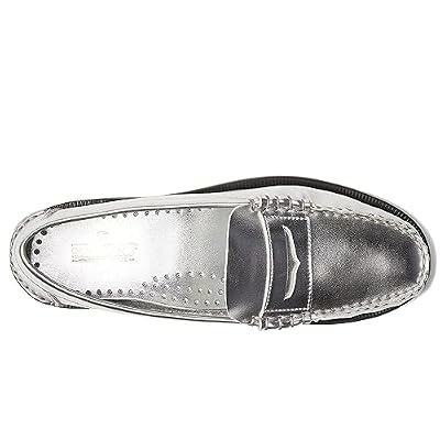 Sebago Dan Met Woman