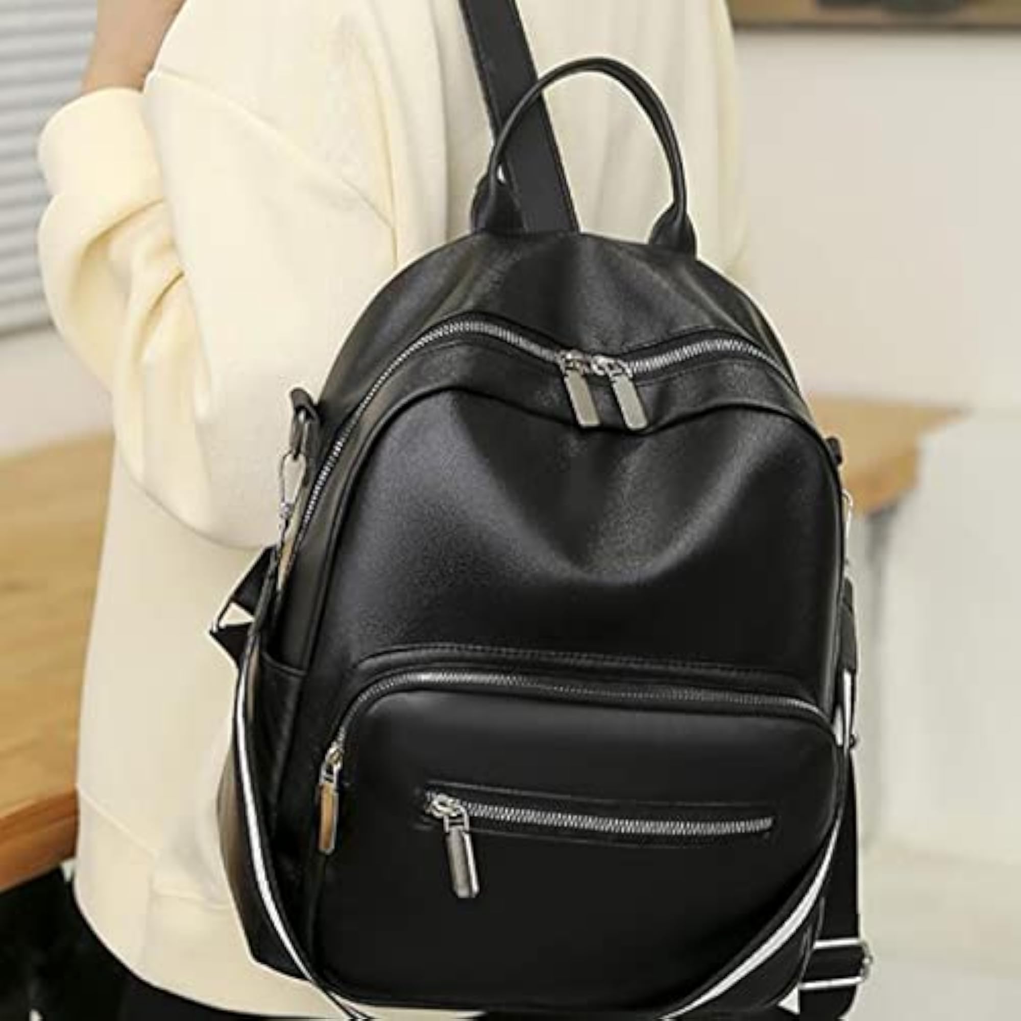Women's Lightweight Water Repellent Travel Backpack, Large Capacity