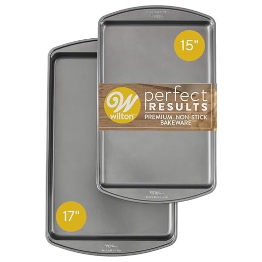 Wilton 2105-6900 2 Piece Perfect Results Cookie Sheet Set