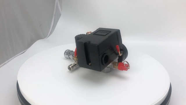 90PSI-120PSI Op zwaar werk berekend 240V 16A Vierpoorts luchtcompressor drukschakelaar, Compressor accessoires voor Persluchtcompressor
