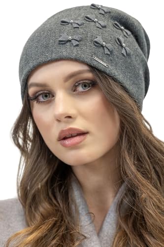 Vivisence Gorro Clásico para Mujeres De Invierno con Tres Pliegues En La Parte Trasera Hecho De Hilo Cálido con Lana Y Forro Interior Adornado con Lazos Y Perlas, Grafito,Talla Única