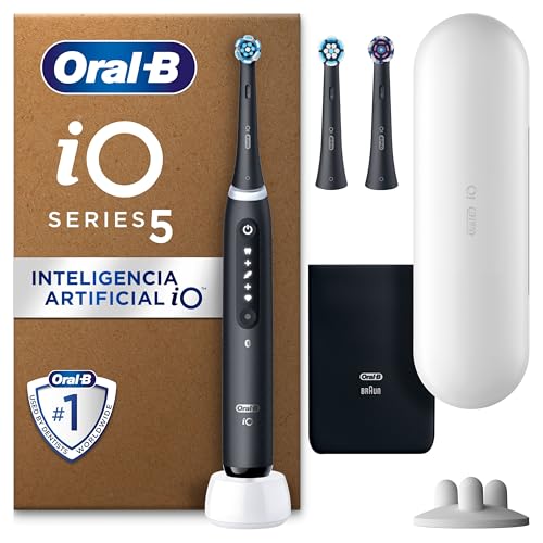 Oral-B iO 5 Cepillo de Dientes Eléctrico Negro, con 3 cabezales y 1 Estuche de Viaje Blanco, Diseñado por Braun
