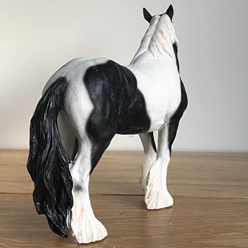 Lesser and Pavey 17cm Cob Horse Figurine, Black/White - Image 4