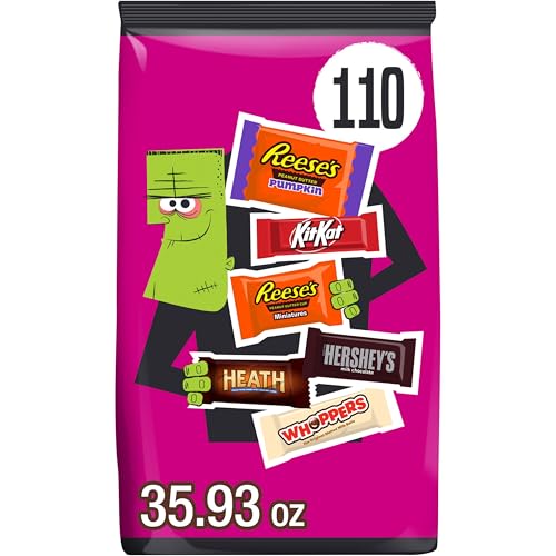HERSHEY'S Assorted Flavored, Halloween Candy Bulk Bag, 35.93 oz (...