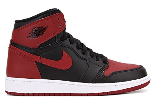 NIKE Air Jordan 1 Retro High OG, las zapatillas icónicas para dominar la cancha y lucir en la calle