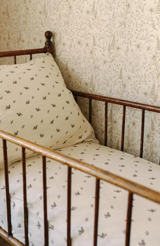 Image of Oilo Crib Sheet, Breathable, Fitted, Organic Cotton Jersey, 300-Thread, Machine Wash, Fits Standard Crib (28 inch x 52 inch x 9 inch), Toddler Bedding, Heirloom Organic Collection, Squirrel