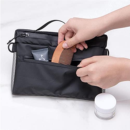Bolsa de red para lavado exterior que soluciona la falta de espacio en viajes largos 2