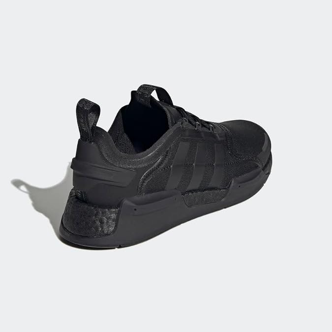 أحذية Adidas NMD V3 للرجال