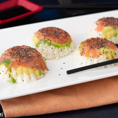 Sushi Cake Monoporzione la ricetta facile per tortini di riso e salmone