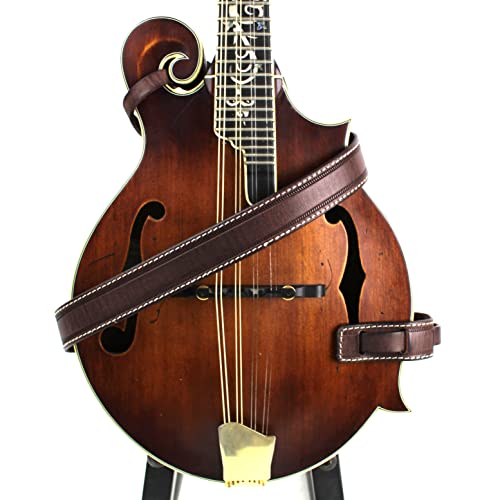 Walker And Williams M-13 Sangle pour mandoline, mandola, bouzouki ou ukulélé en cuir marron - Les Beatles, Paul McCartney, John Lennon, RIngo Starr, George Harrison Walker And Williams M-13 Sangle pour mandoline, mandola, bouzouki ou ukulélé en cuir marron – Image 3