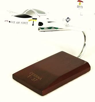 Cessna T-37 Tweetie Bird Air Force Basic Trainer Desktop Display Airplane Model White Scale: 1/48