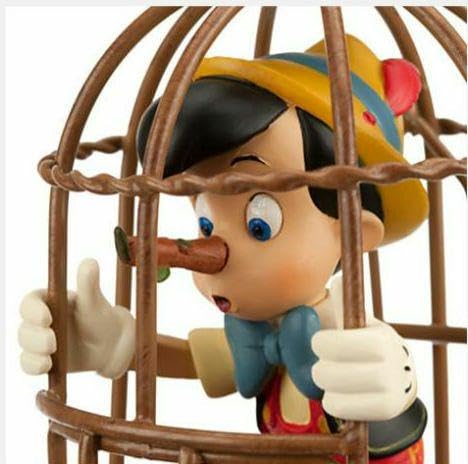 Amazon | ピノキオ Dストア オーナメント フィギュア クリスマス