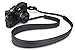 Produktbild ROPSTER Kameragurt aus echtem Leder  inkl. Schnellverschluss - Universal DSLR SLR Kamera Gurt passend für Nikon, Canon, Sony, Olympus, Fuji Spiegelreflex UVM.