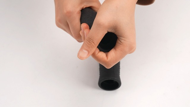 Amazon.com : SUNGOOYUE Silicone Handlebar Grip, Anti Slip Electric
