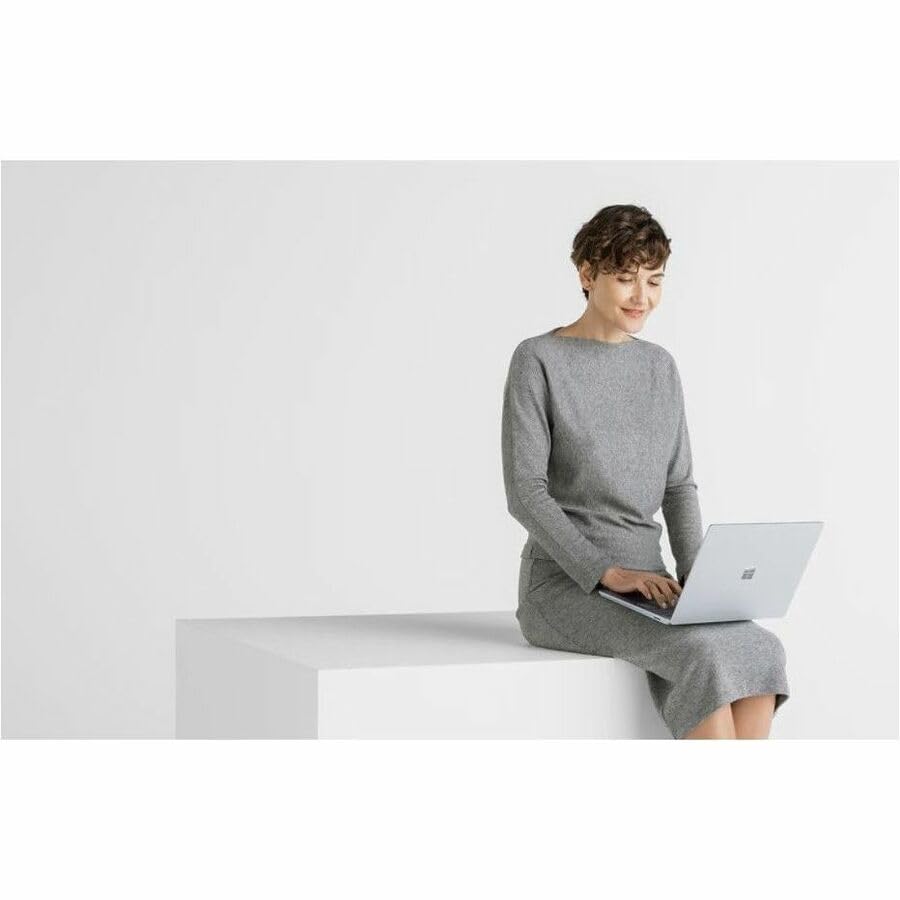 Image of Microsoft Surface Laptop 6 13.5 inch Touchscreen Notebook - Intel Core Ultra 5-32 GB - 256 GB SSD - English, French Keyboard - Platinum