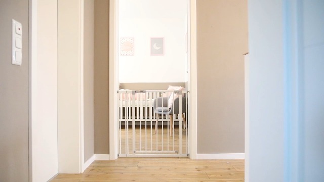 hauck Open N Stop Pressure Fit Baby & Pet Safety Gate w/ 3.5