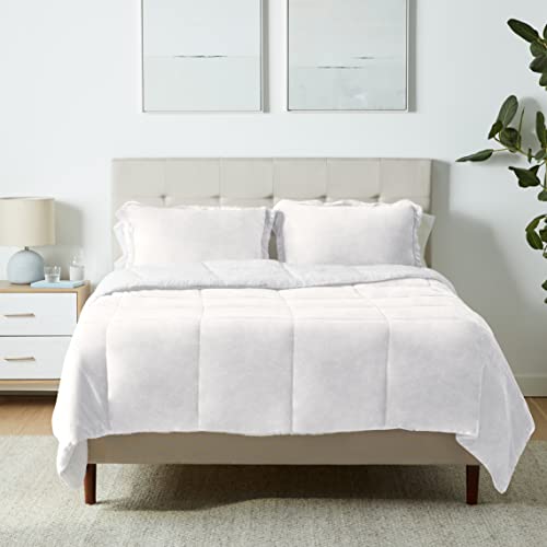Amazon Basics 3 Piece Bedding Set, Micromink Sherpa, Ultra-Soft, Warm All Season Comforter, Full/Queen, Cream, Solid