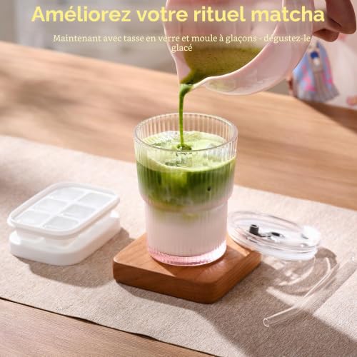 ComboJoy Ensemble de fouet à matcha – Bol à glaçage cristallin, fouet et support en bambou, cuillère et tamis avec support, tasse avec couvercle et paille, plateau à glaçons et torchon – Coffret – vue 4