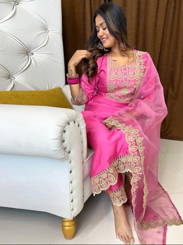 Image of VredeVogel Women's Silk Blend Embroidered Kurta with Pant & Silk Chiffon Dupatta Set