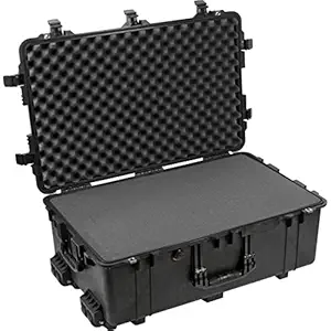 Pelican 1650 Case with Foam (Black)