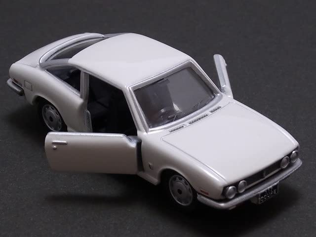Amazon | ISUZU 117COUPE 1800XEいすゞ 117クーペ 1800XE0014TOMICA