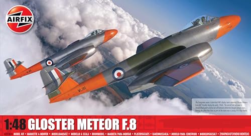 Informazioni su questo modello: Livello di abilità 3 (dove 1 è per il principiante e 4 è per il modellista più esperto); questo set ha 165 parti totali; questo set di modelli include un modello in scala 1:48 del Gloster Meteor F.8, foglio di istruzioni, foglio di layout della vernice e decalcomanie