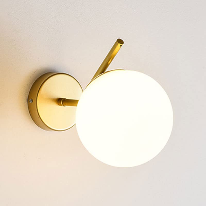 Lámparas de pared con iluminación suave para evitar deslumbramientos en el pasillo