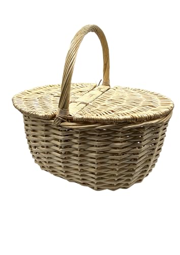 La cesta realizzata in gerla intrecciata di presenta a norma per la raccolta dei funghi in quanto il fondo aperto permette il rilascio delle spore dei funghi durante la raccolta.