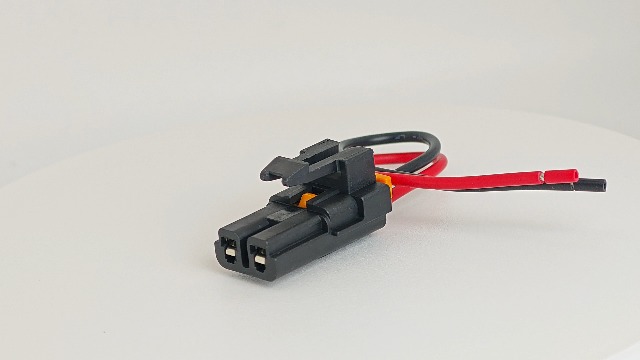 Image of 2-Pin HVAC Blower Motor Connector Pigtail, OE 12126461 / PT731 Fits Chevrolet Tahoe /Suburban (06-08), Silverado HD (06-08), Buick Enclave (08), Chevrolet Uplander (05-09), GMC Yukon /Yukon XL (06-08)