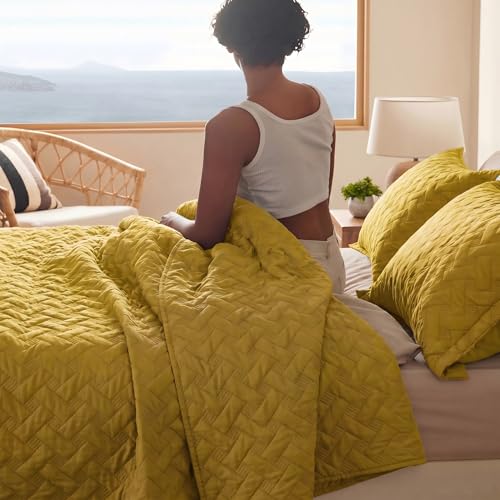 Image of Bedsure Quilts King Size - Lightweight Bedspreads King Size with Basket Weave Pattern, Soft Quilt Bedding Set, Mustard Yellow Comforter Set Coverlet for All Seasons with 2 Pillow Shams (106 inch x 96 inch)