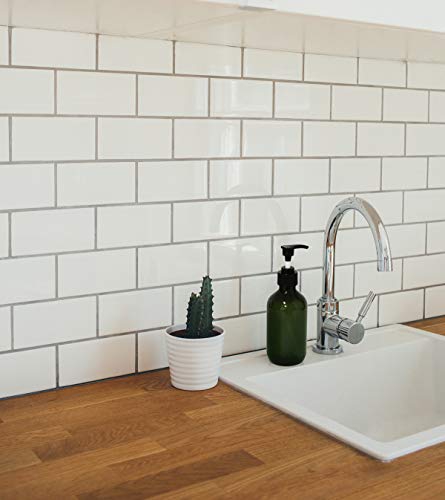 Pump Bottle Dispenser, Yebeauty 10oz/300ml Empty Plastic Shower Refillable Dispenser Soap Shampoo Pump Dispenser Containers with Pump Multipurpose for Cosmetic Kitchen Bathroom, 2-Pack Green4