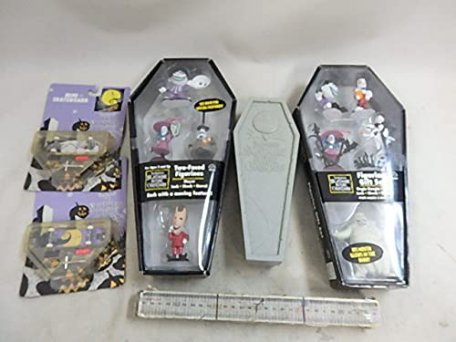 ナイトメアビフォアクリスマス　フィギュアセット&インテリアボード　2点セット Amazon | ナイトメア・ビフォア・クリスマス ギフトセット・フィギュア