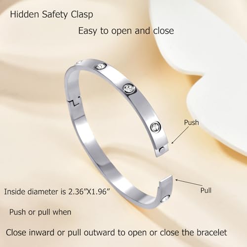 Clover Bracelet Love Bangle Stack Set 18K Gold Plated Four Leaf Clover Bracelet Black and White Simple Cute Friendship Bangle Bracelets for Women Trendy Holiday Gifts4