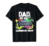 Dad by Day Gamer by Night Lustige Geschenke