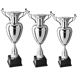 [ COPPE PREMIAZIONI ] Realizzati con materiali di alta qualità e design elegante, ideali per eventi sportivi, gare, tornei, premiazioni aziendali e riconoscimenti. Ideali per tutti gli sport come calcio, volley, basket, tennis, padel o ancora come riconoscimento per eventi culturali e idea regalo. Prodotto made in Italy.