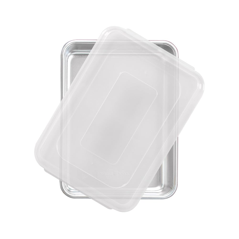 Nordic Ware Naturals 9" x 13" Rectangular Cake Pan with Lid, Natural Aluminium Baking Tin with Superior Heat Conductivity, Premium Bakeware Made in the USA, Silver