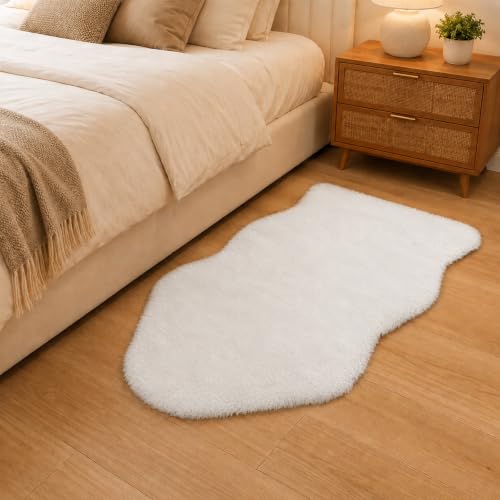Tapete decorativo blanco 2 x 3 pies, peludo y suave miniatura 1