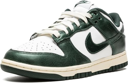 White / Pro Green / Coconut Milk Nike WMNS Dunk Low4