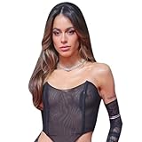 Martina Stoessel (Black Outfit) D�coupage du copain � mi-corps