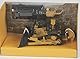 Diecast Masters 85637 - Caterpillar Kettendozer D11T, detailgetreues CAT Baufahrzeug in Displayfenster-Box, Maßstab 1:64, ca. 17 x 10 x 7 cm, ab 8 Jahren, für Modelleisenbahnen und Sammler geeignet