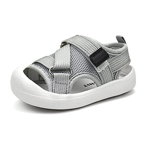 Chaussures aquatiques bébé pour jouer sur la plage en été