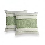 Matériau résistant et facile d'entretien : fabriqué en polyester robuste (aspect lin) qui, malgré sa structure tissée fine, est durable, indéformable et facilement lavable en machine.