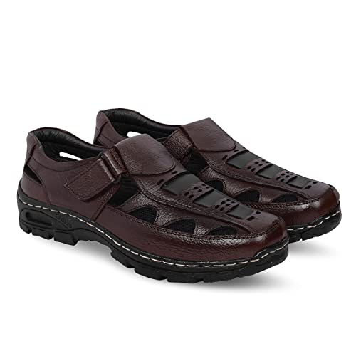 Image of Men's Stylish Leather Sandals Lightweight, Breathable, and Comfortable, Ideal for Everyday Wear and Travel