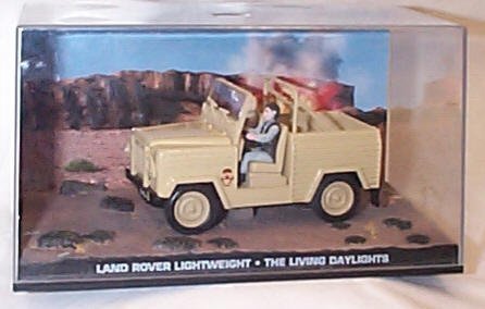universal hobbies JAMES B0ND 007 the living daylights LAND R0VER lightweight film scene 1:43 scale diecast model