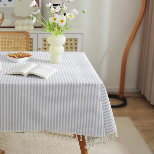 meioro Nappe rayée Table Cloth Rectangulaire avec Pompons, Nappes Lavables Linge de Table Décoratif pour Cuisine, Salle à Manger et Tabletop Tablecloth (Gris et...