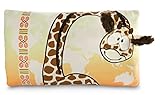 Das rechteckige Kissen aus der NICI Green Kollektion zeigt Giraffe Gina mit ihrem langen Giraffen Hals. Die plüschigen Giraffenohren stehen als 3D-Effekt aus dem Kissen hervor. Der beige Hintergrund gibt dem Kissen einen schönen Look. Auch die Rückseite des Kissens ist in kuscheligem beige gehalten. Auch das Kissen gehört zur NICI Green Kollektion und ist somit zu großen Teilen aus recycelten Plastikflaschen hergestellt.