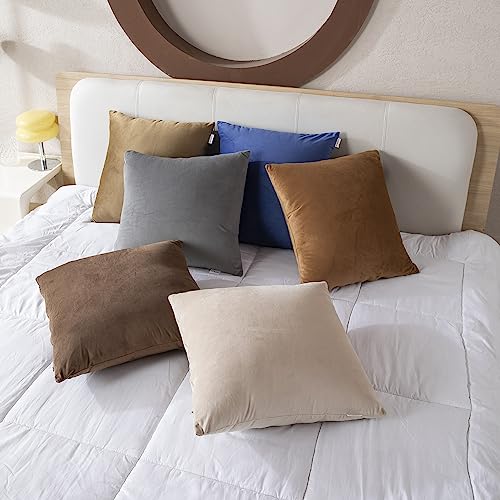 Image of HOKIPO Velvet Cushion Cover 16x16 in / 40x40 cm, Emerald Green, Pack of 2 (IN-579-GRN-16IN*2)