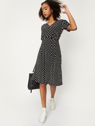 Image of Max Women's Polyester Blend Classic Below The Knee Dress
